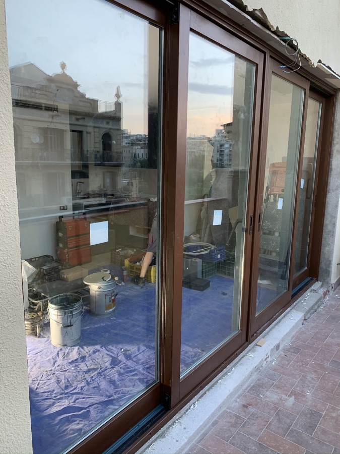 Color marrón exterior ral 8017