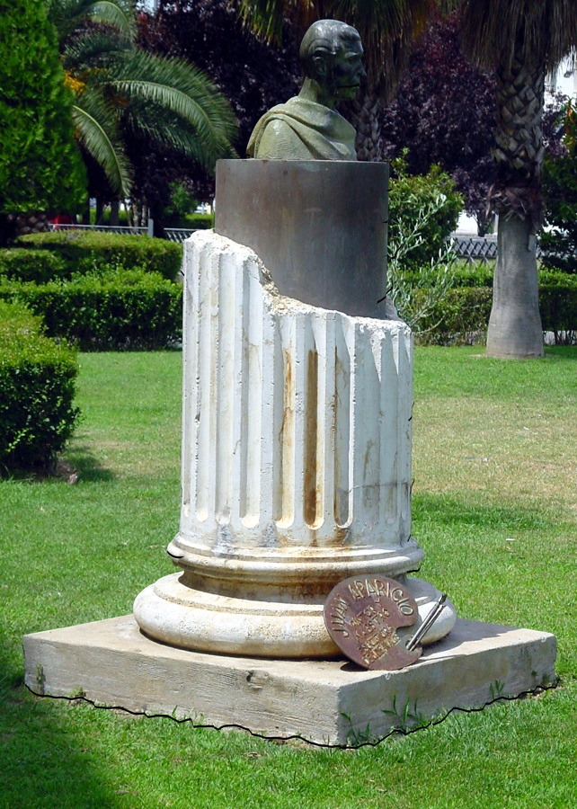 Columna homenaje