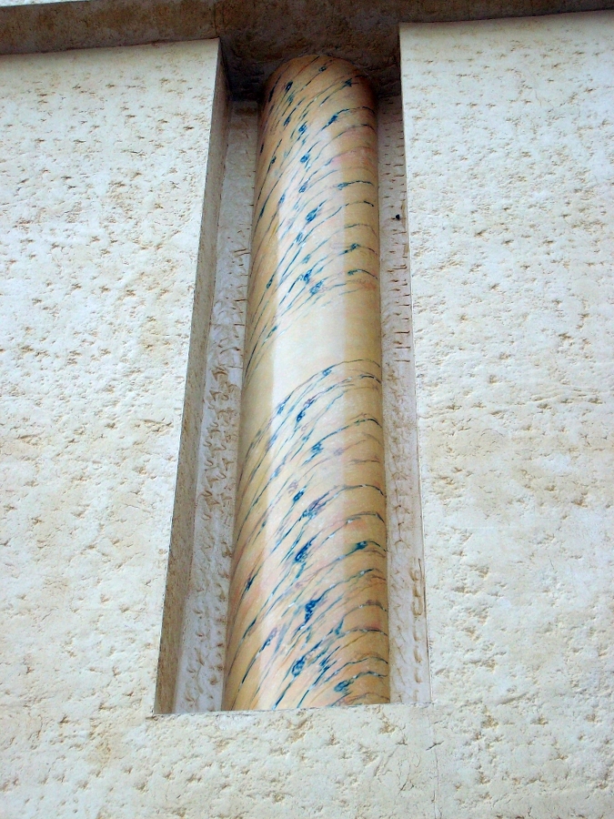 Columna imitación amarillo de Siena