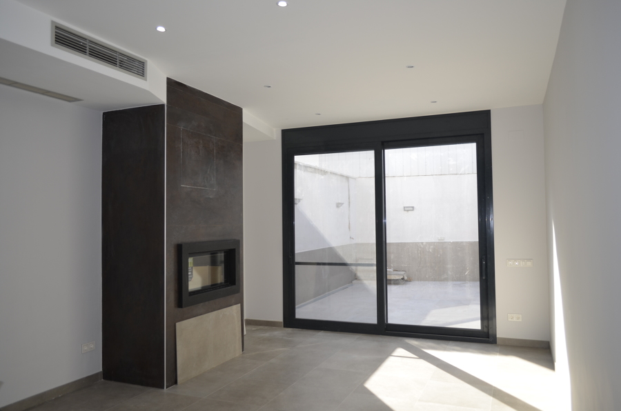 COMEDOR CON CHIMENEA