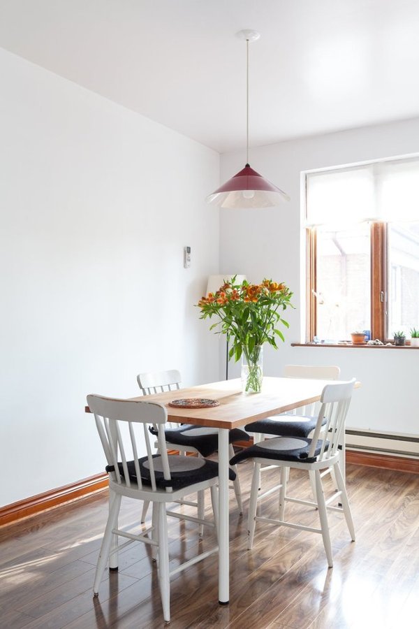 Comedor con luz natural