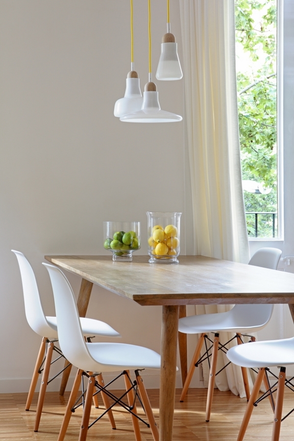 comedor con mesa de madera