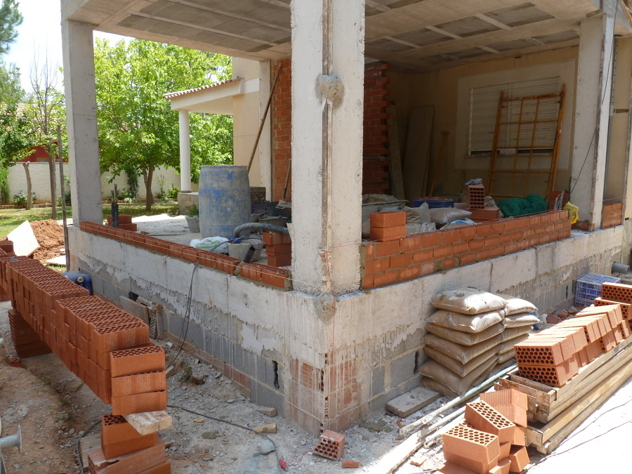 Comienzo cerramiento fachada