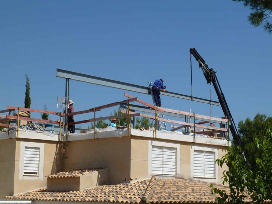 comienzo estrutura metálica buhardilla