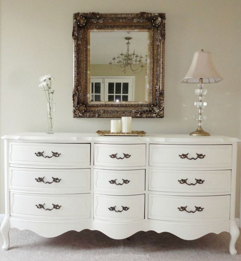 Cómoda madera blanca