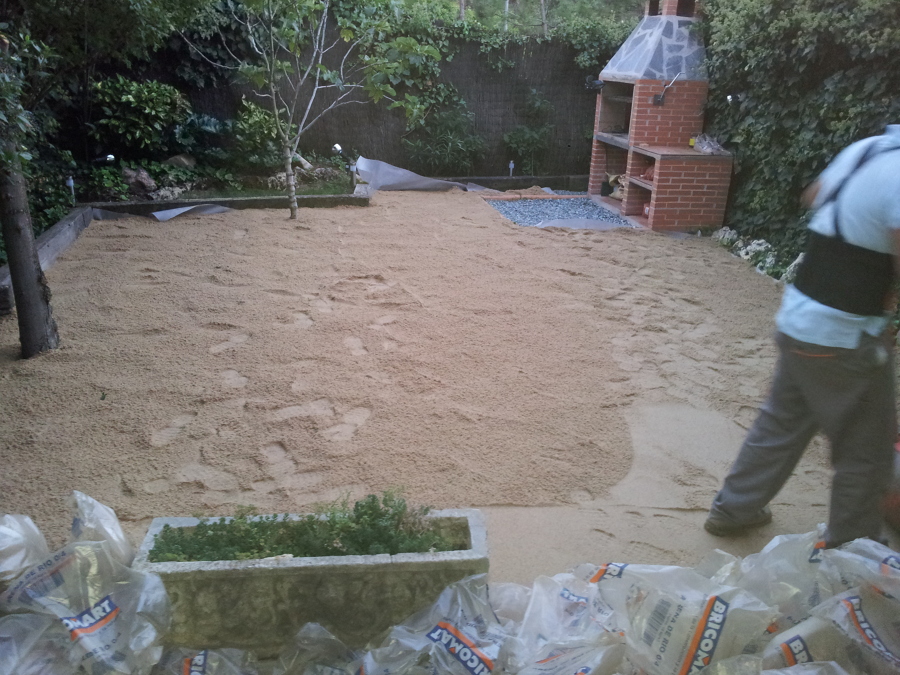 COMPACTACION Y NIVELACION DEL TERRENO