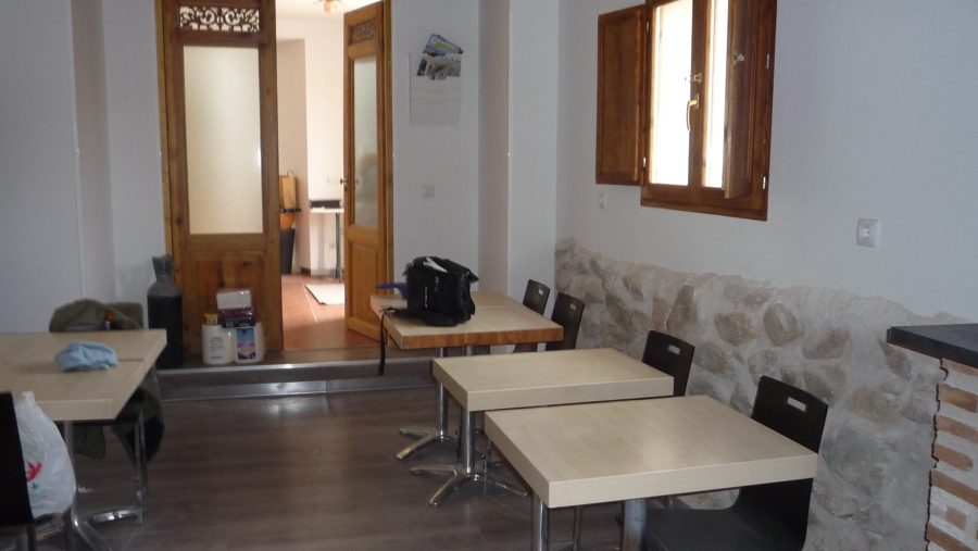 complejo turístico en aniñón 2012