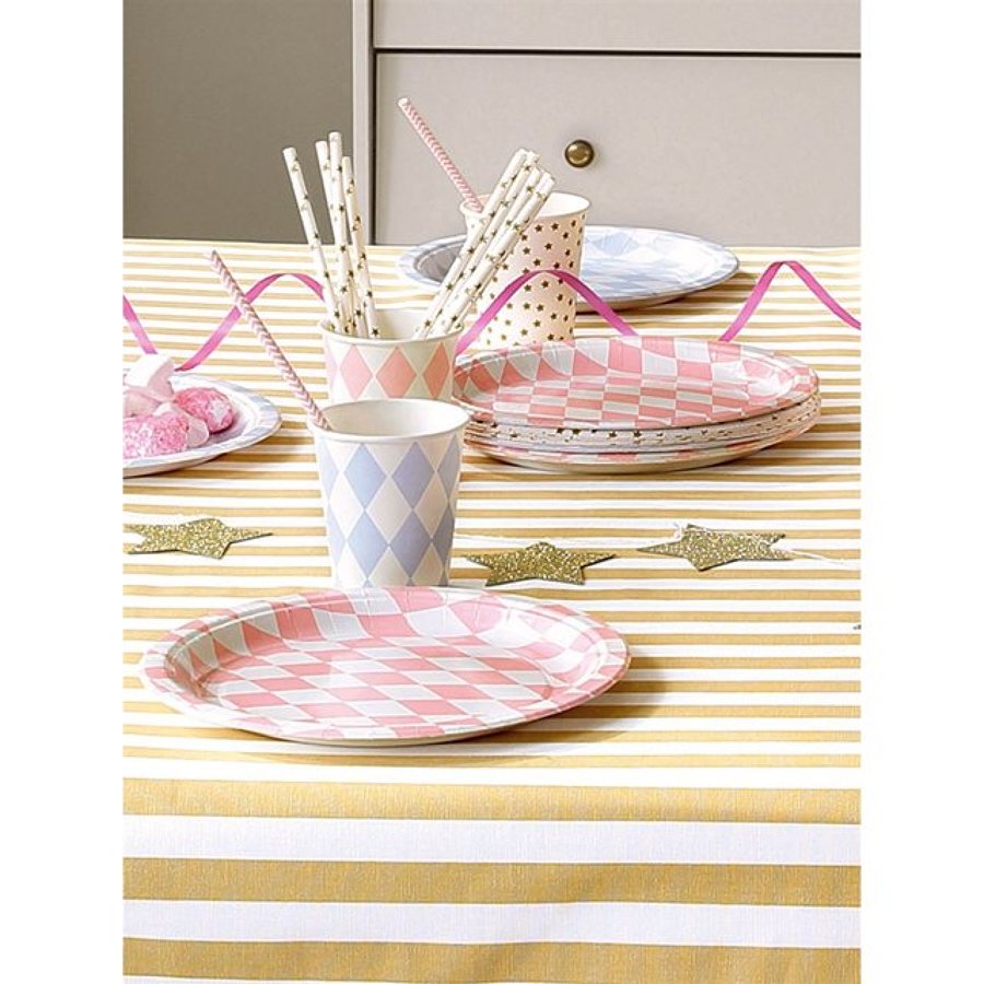 Composición menaje desechable