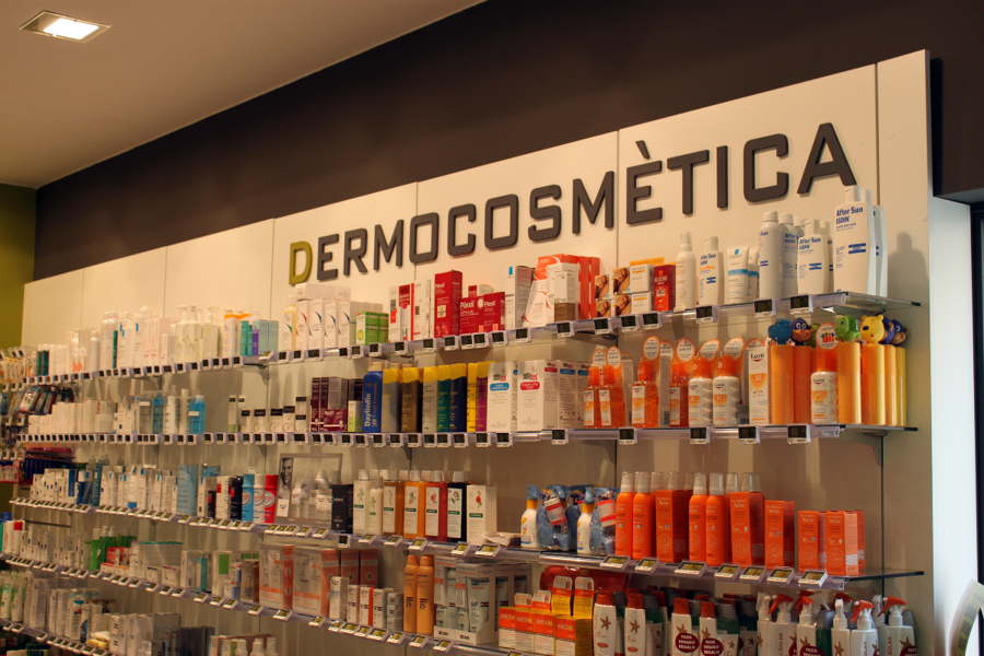 Interiorismo e Imagen Corporativa para Farmacia