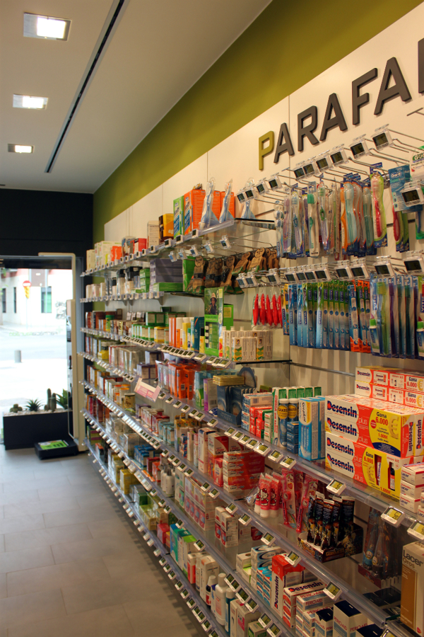 Interiorismo e Imagen Corporativa para Farmacia