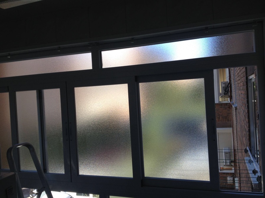 CON DOBLE ACRISTALAMIENTO CARGLÁS