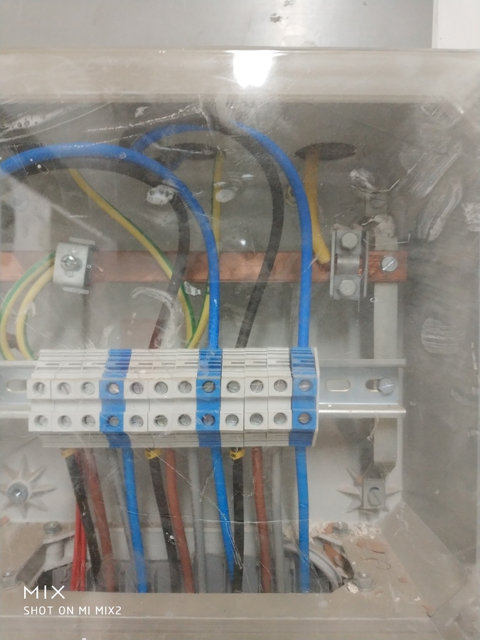 Conexión de las dos derivaciones individuales al centralizado de contadores