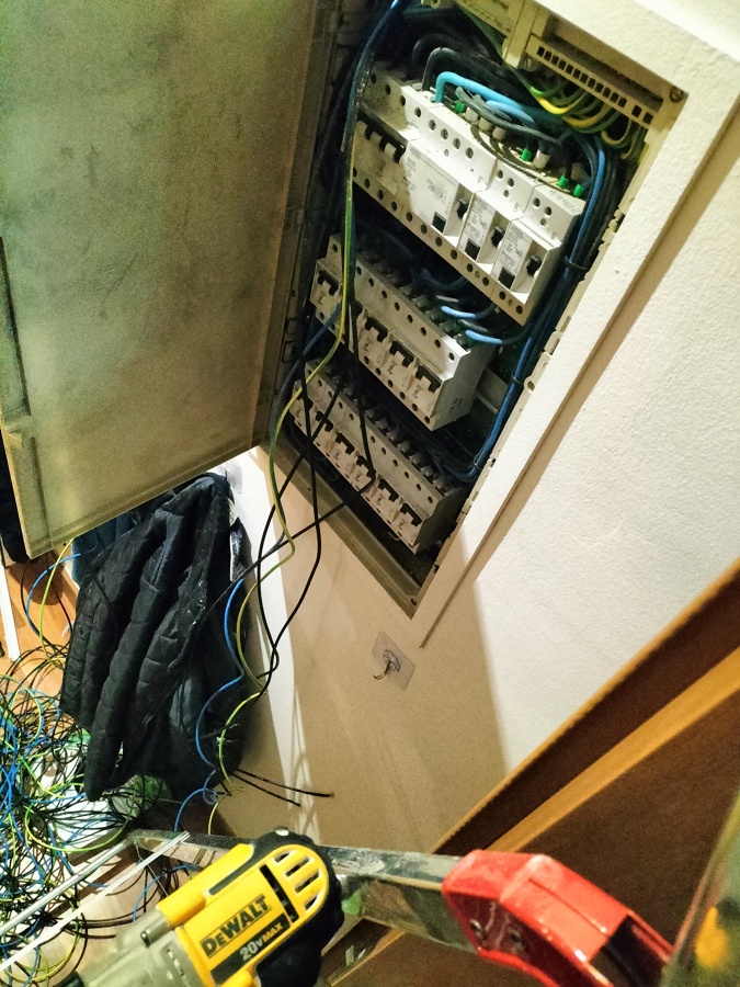 Conexionado en cuadro de mando y protección