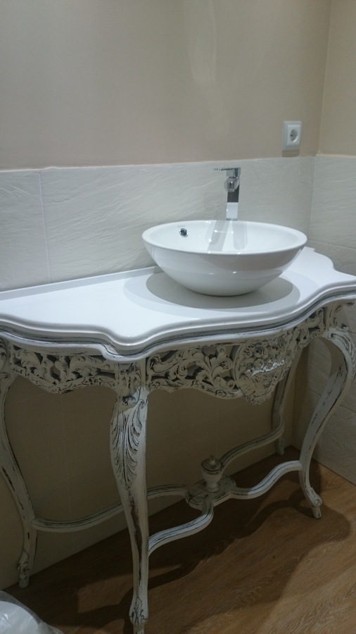 Consola restaurada - lavabo