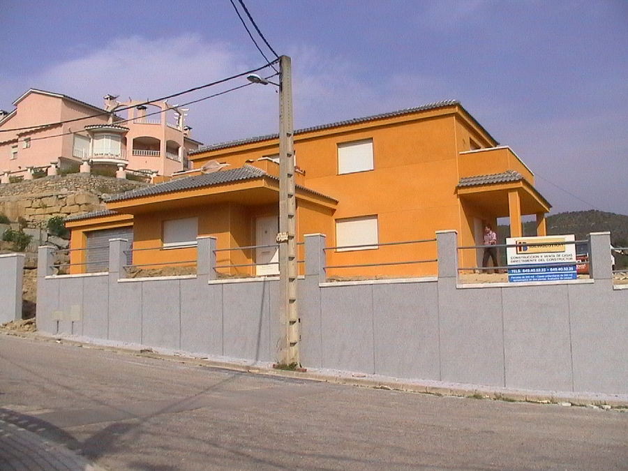CONSTRUCCION DE CASA A 4 VIENTOS