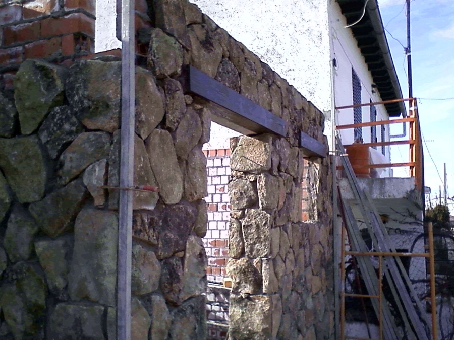 Construcción de casa unifamiliar.