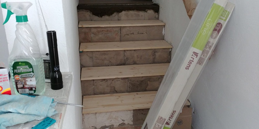 CONSTRUCCIÓN DE LA ESCALERA