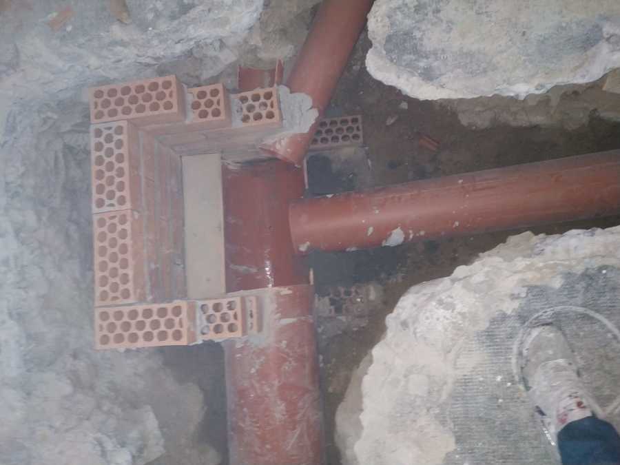 construcción de nueva arqueta y nueva canalización para perfecto desague