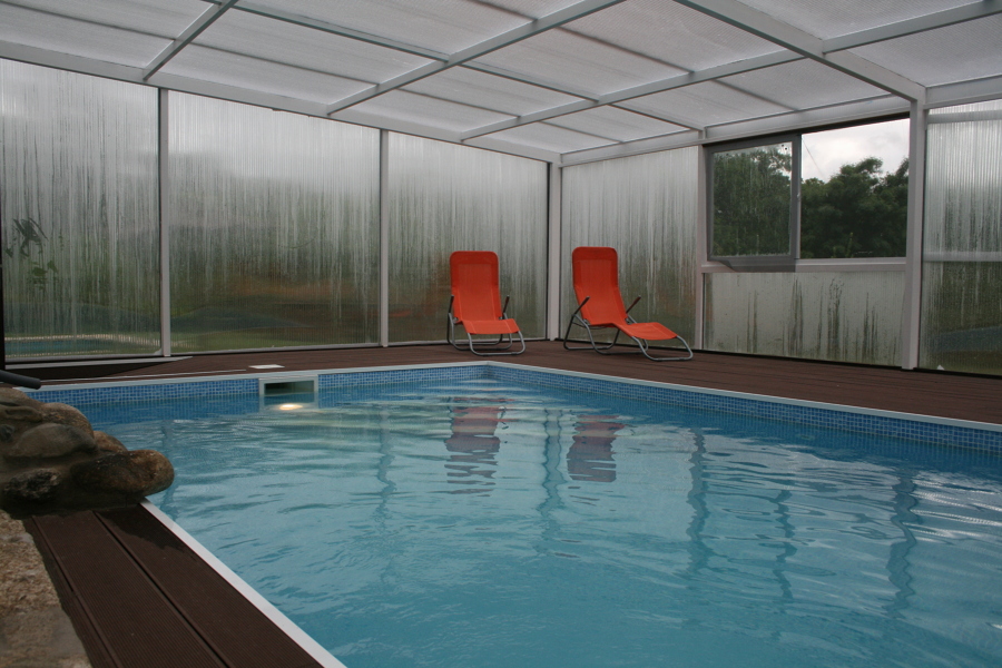 CONSTRUCCIÓN DE PISCINA CUBIERTA