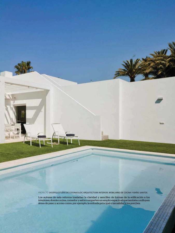 Construcción de piscina en vivienda residencial