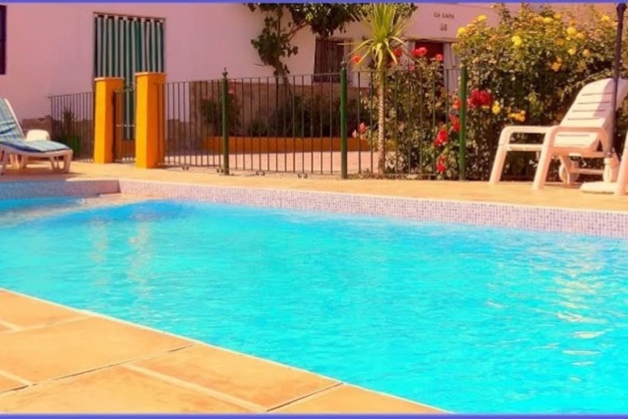 Construcción de piscina junto a Huerta Rural