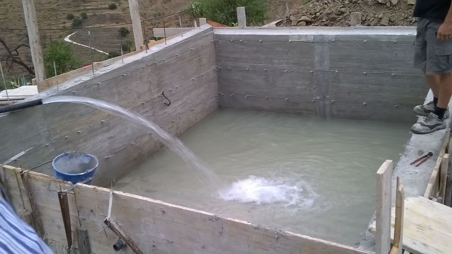 construccion piscina encofrada