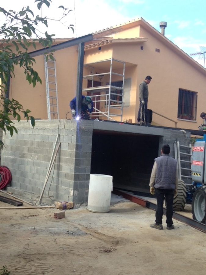 construir garaje y vaciar plancha