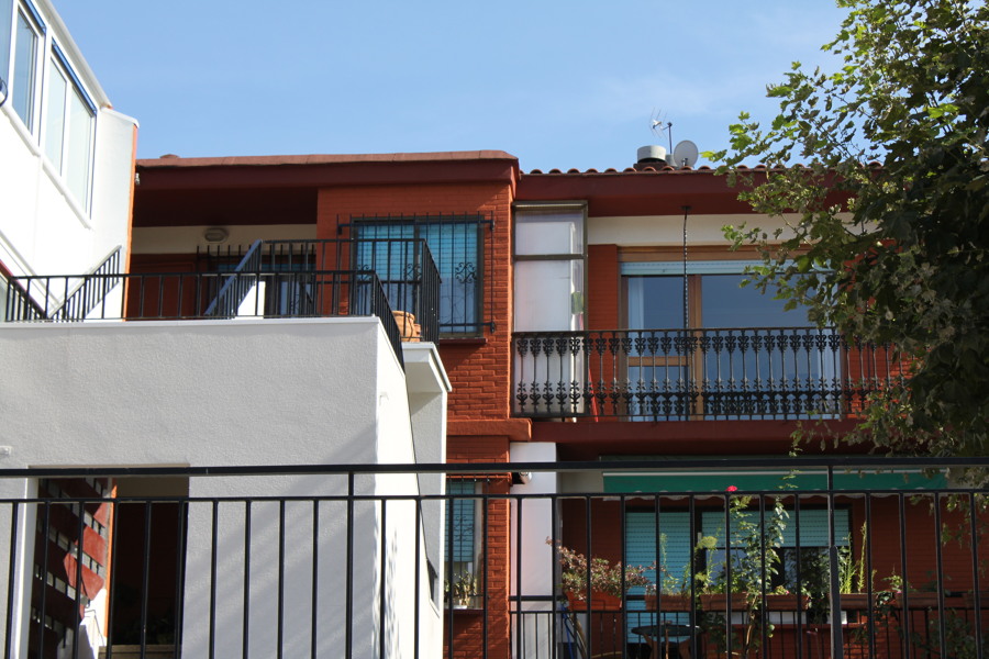 CORCHO PROYECTADO EN FACHADA CARAVISTA