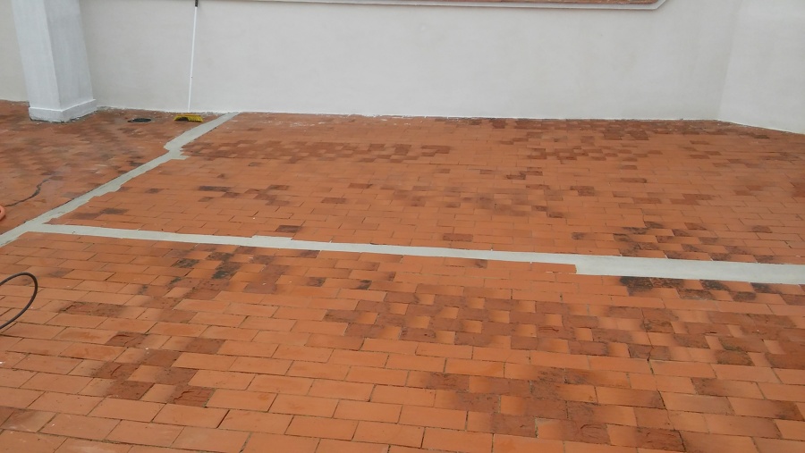 CORCHO PROYECTADO EN TERRAZAS