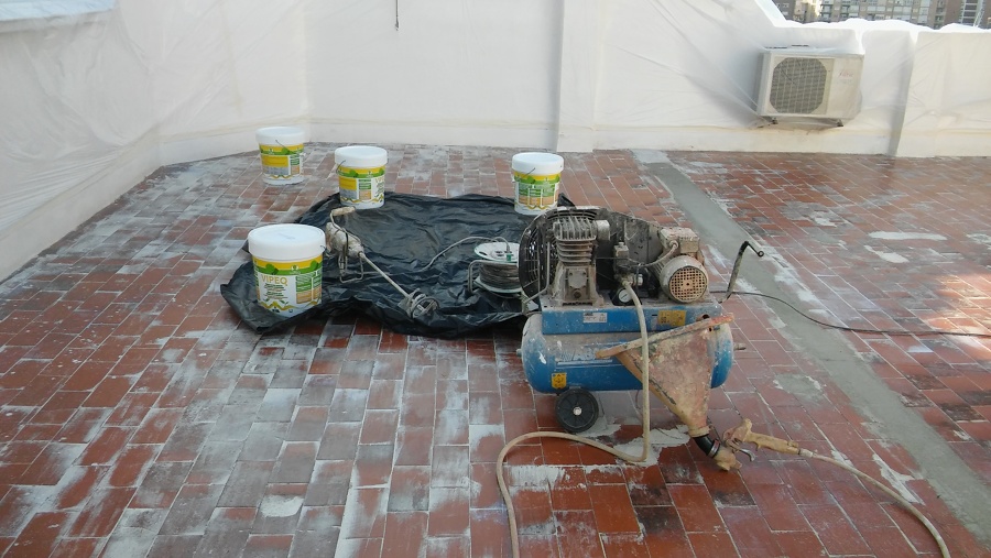 CORCHO PROYECTADO EN TERRAZAS