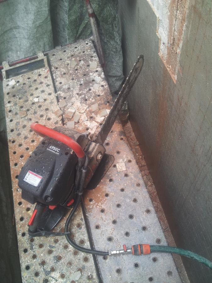 Corte en pared de carga