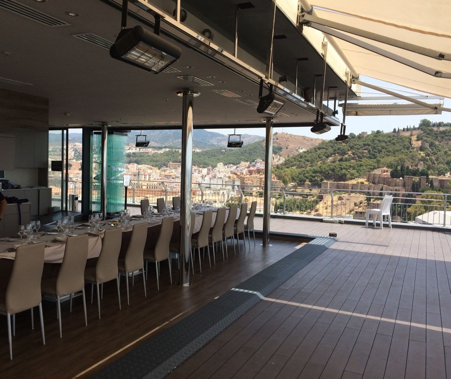 Cortina de Cristal abierta