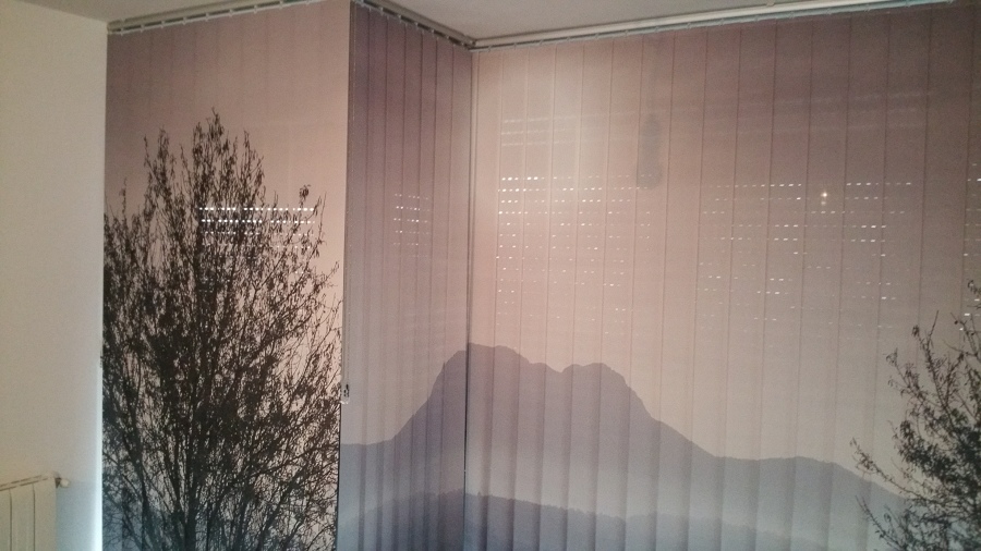 Cortina Vertical con Impresión Digital