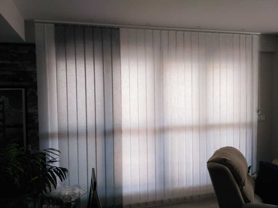 Cortina Vertical y Estor Enrollable Topic