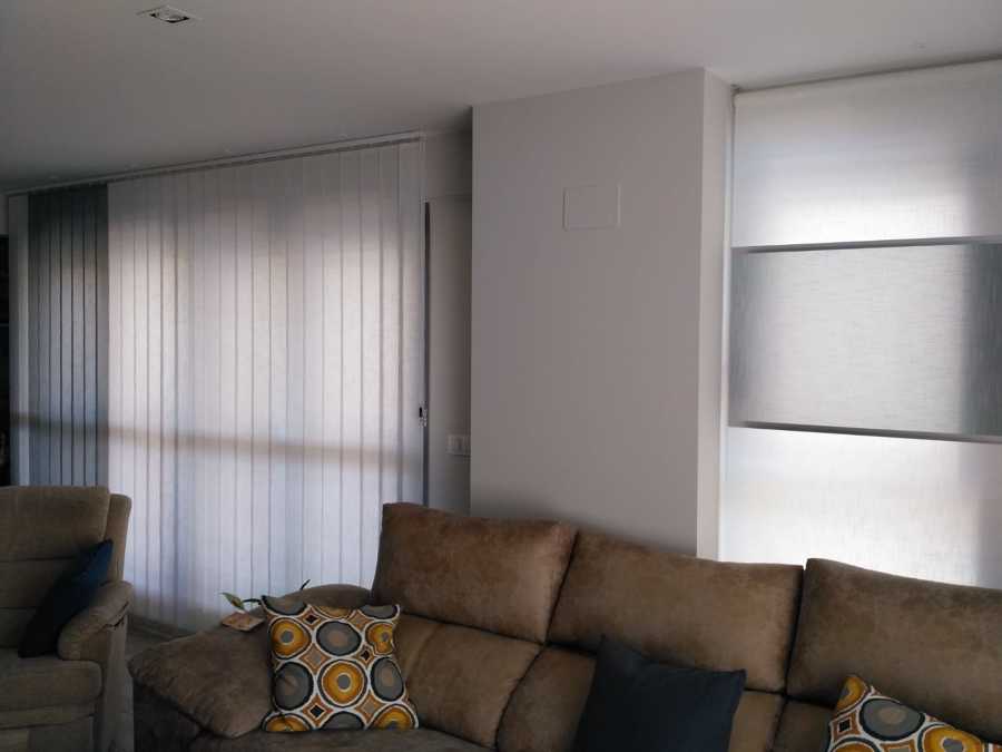 Cortina Vertical y Estor Enrollable Topic