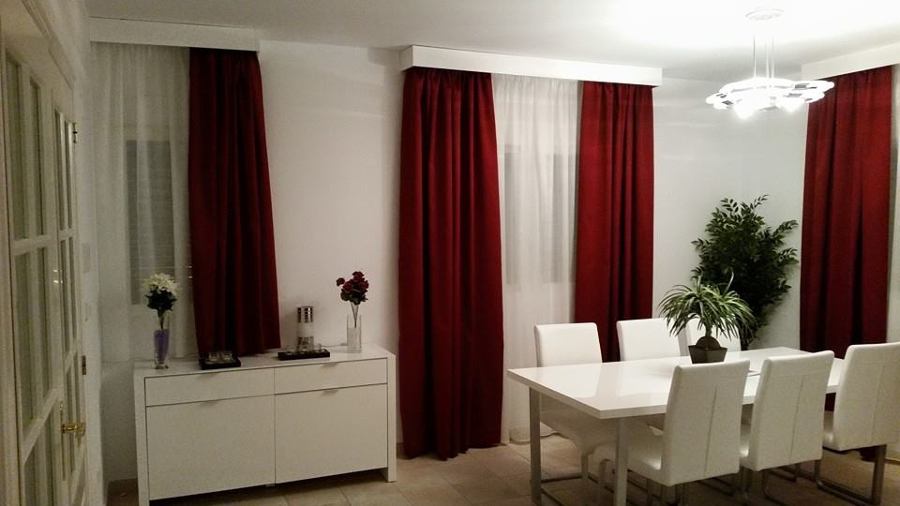 Cortinas con visillos y galeria de aluminio lacadas en blanco