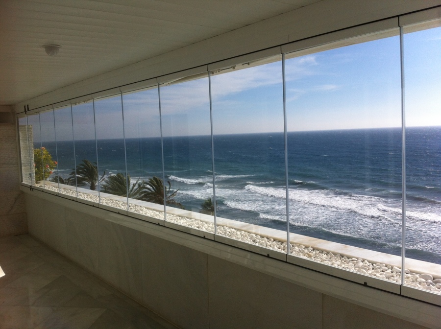 CORTINAS DE CRISTAL CERRADAS