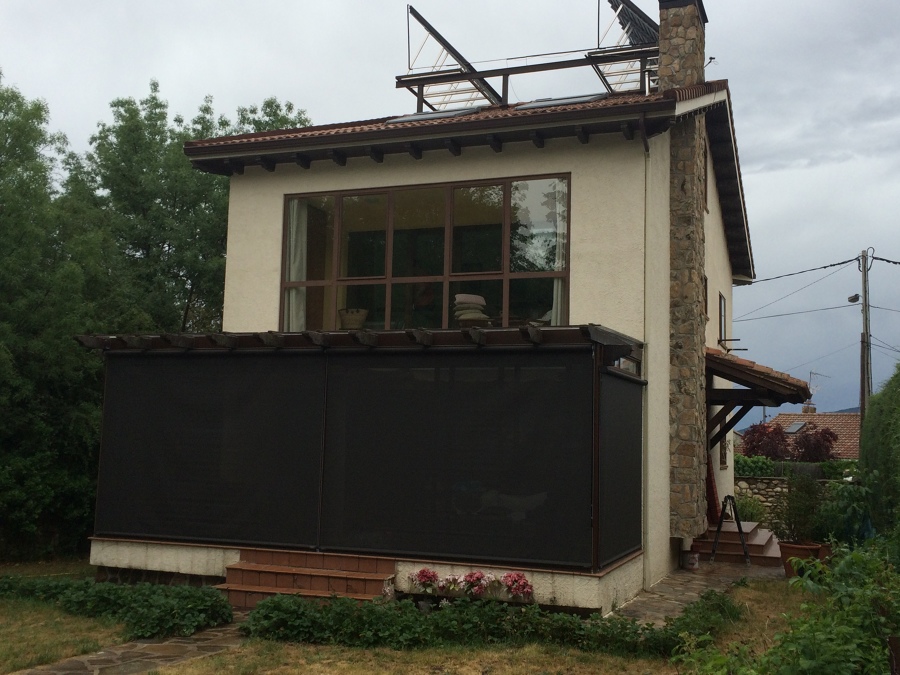 Cortinas enrollables de EXTERIOR GUIADAS