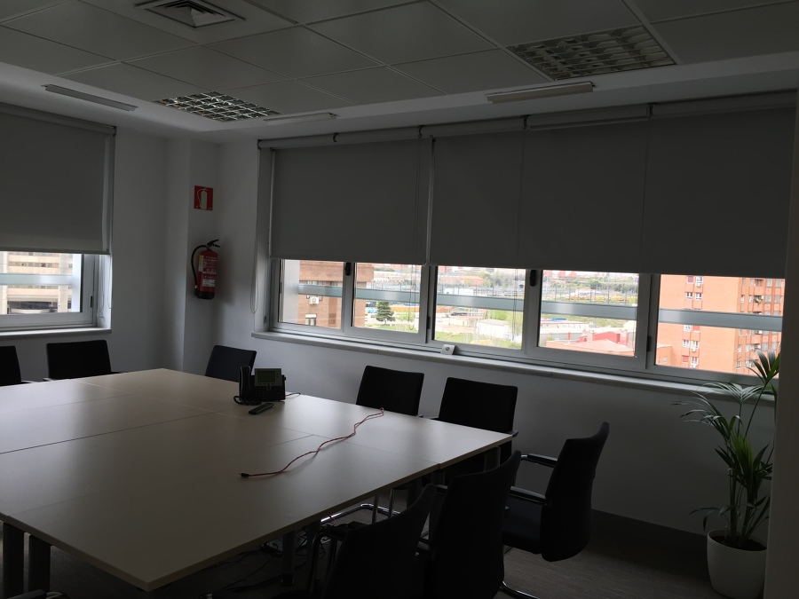 Cortinas enrollables opacas 