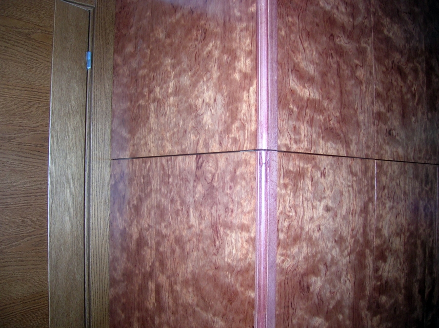 costados en macizo moldurado