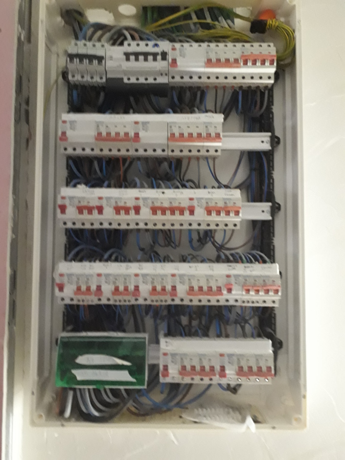 CUADRO DISTRIBUCIÓN INSTA ELECTRICA