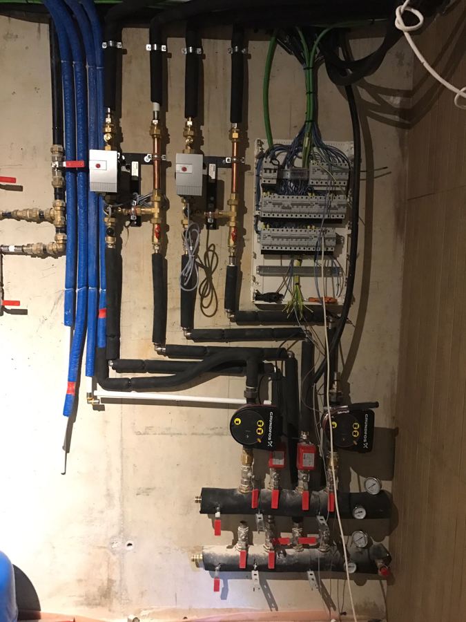 Cuadro eléctrico y aerotermia daikin