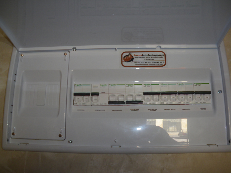 Cuadro vivienda basica schneider