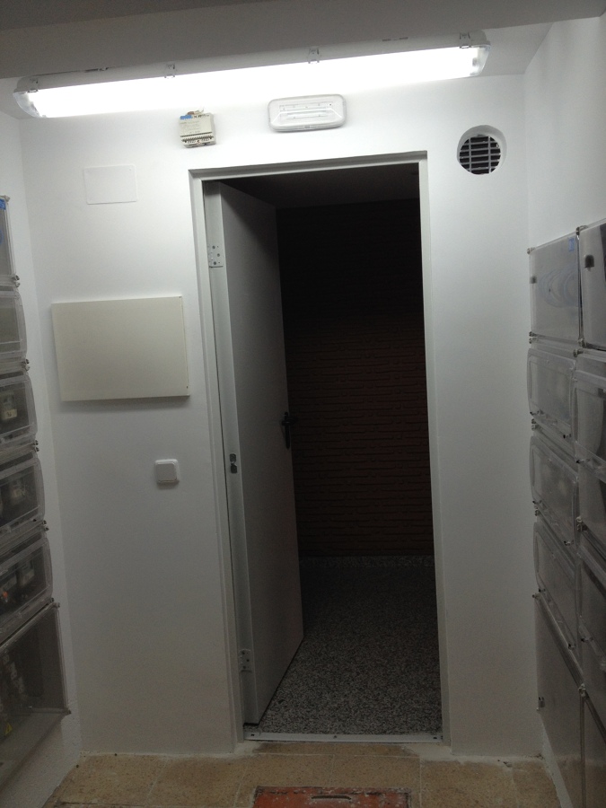 Cuarto de contadores con protección de incendios