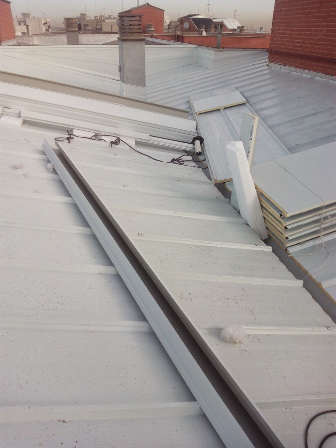 cubierta panel sanwich