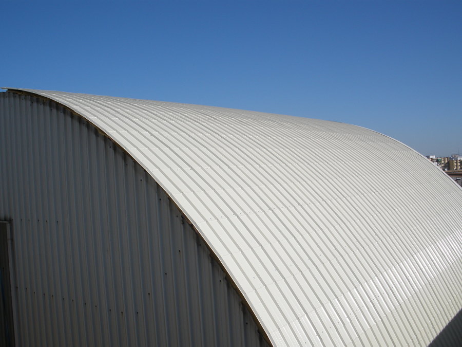 Cubierta sandwich "in situ" curva