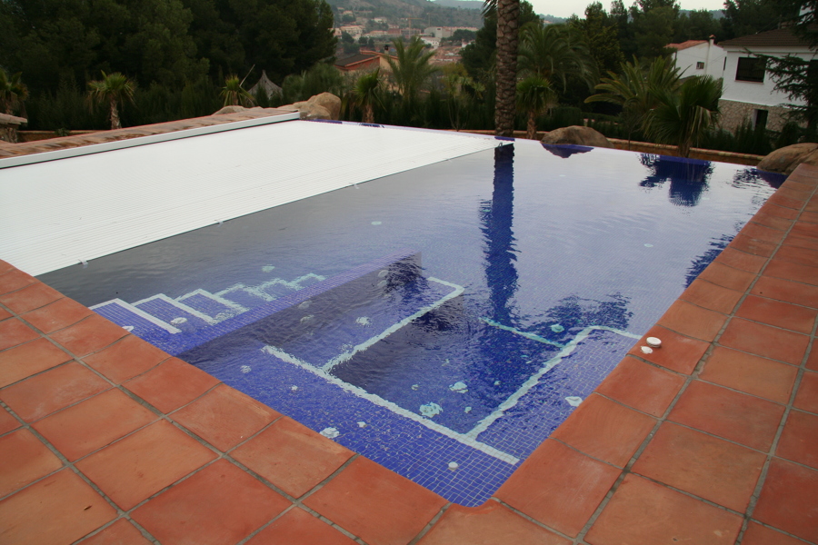 Cubierta semi cerrada - jacuzzi