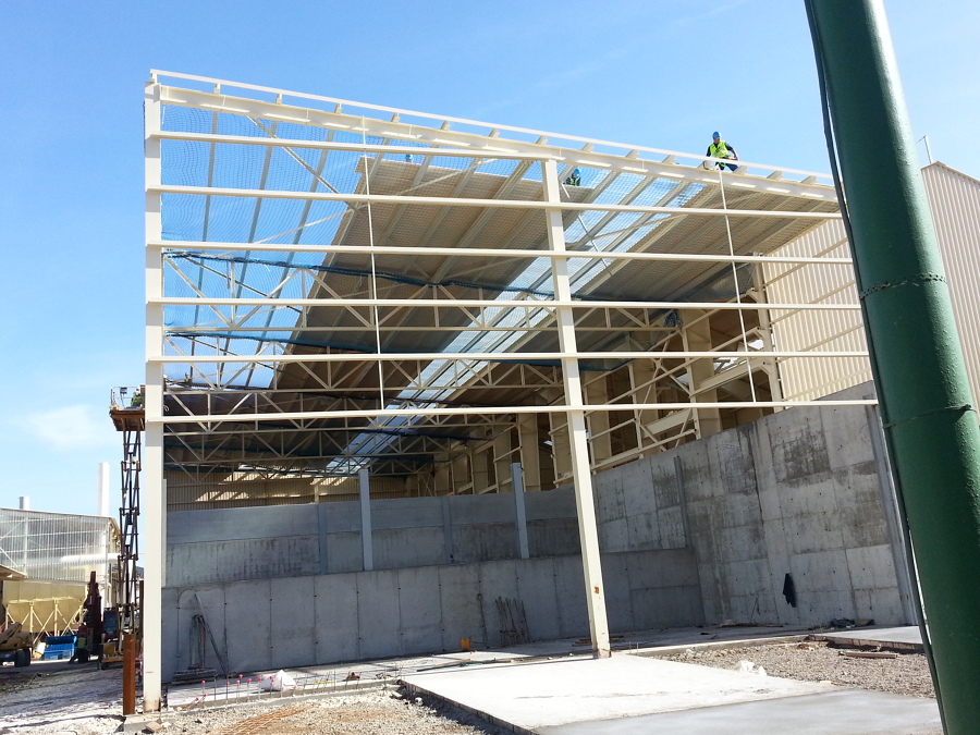 Cubiertas y fachadas de poliester opaco 