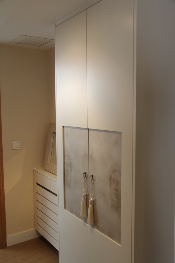 Cubrerradiador y armario