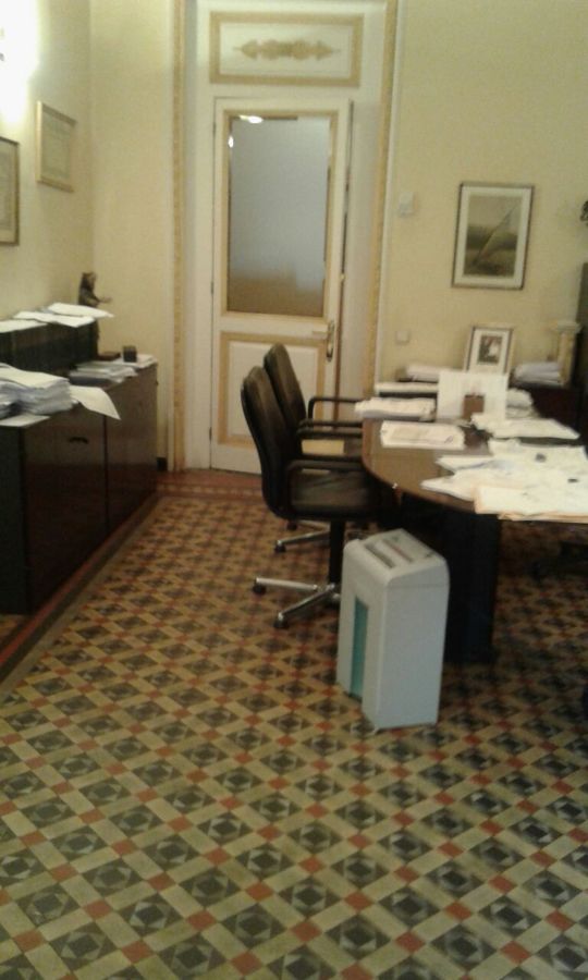  DE DESPACHO A SALA DE JUNTAS